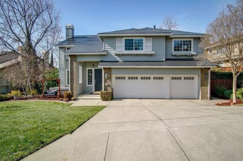 2775 Cantor Dr, Morgan Hill, CA 95037-3946