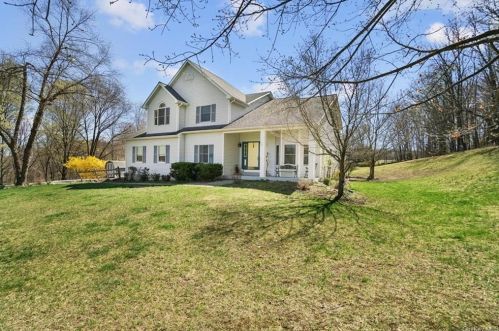 270 Prosperous Valley Rd, Middletown NY  10940-8707 exterior