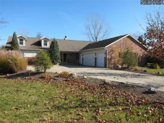 8213 Olde 8 Rd, Macedonia, OH 44067-2833