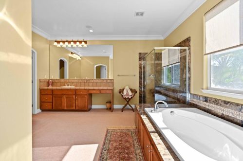 4021 Calistoga Ct, Modesto CA  95356-8987 exterior
