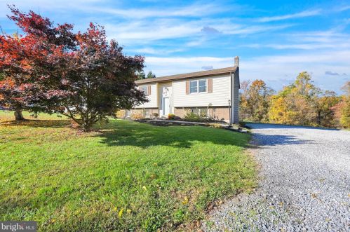 2025 Valley Green Rd, Etters, PA 17319-9482