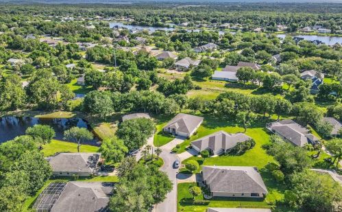 41 Stoney Ridge Ln, Ormond Beach FL  32174-3072 exterior