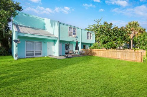 910 Shorewinds, Fort Pierce FL 34949-1537 exterior