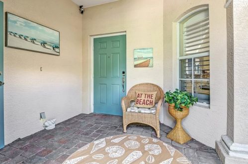 7731 Berkshire Pines Dr, Naples, FL 34104-9488