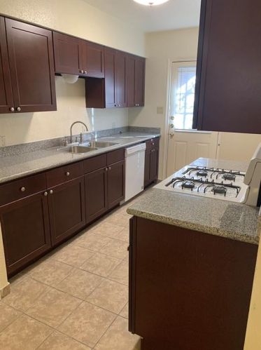 3003 Falk Ct, Morgans Point, TX 77571-7041