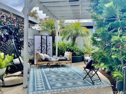 58 Saratoga, Newport Beach CA  92660-6148 exterior