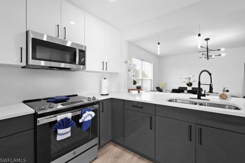 1414 6 Ave, Cape Coral FL  33909-0013 exterior