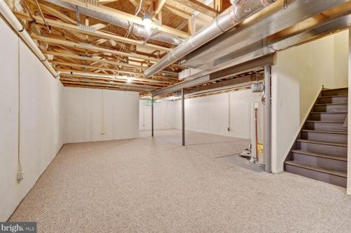 296 Cherry Ln, Kennett Sq PA  19348-4709 exterior