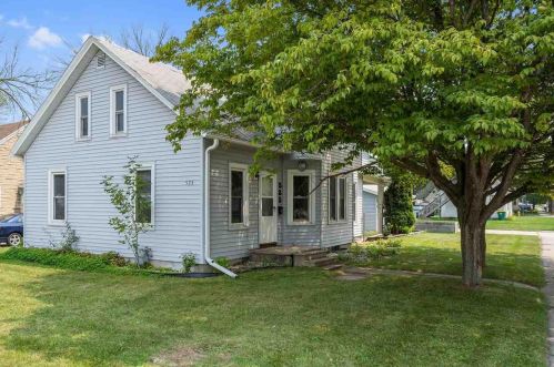 525 15th Ave, Green Bay, WI 54303-1836