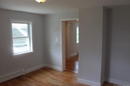 285 Jefferson St, Bridgeport CT  06607-2422 exterior