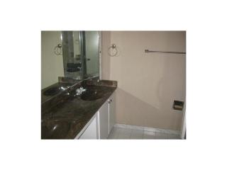 2609 40th Ave, Hollywood FL  33021-3006 exterior