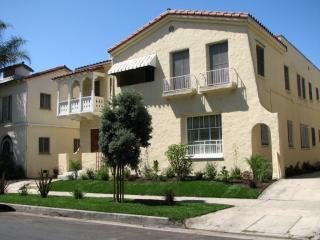347 Curson Ave, Los Angeles CA  90036-6223 exterior