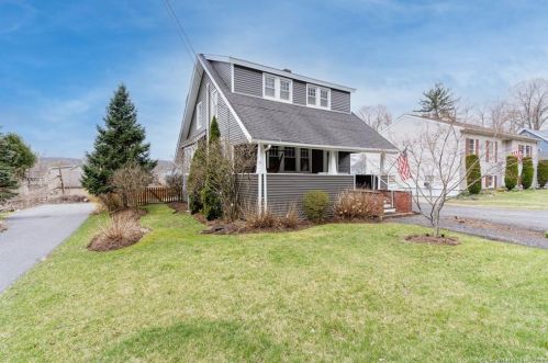 94 Grove St, Northville, CT 06776-3633