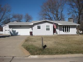 2013 N St, Aurora NE  68818-1732 exterior