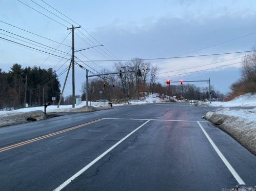 462 Main St, Terryville CT  06786-6808 exterior