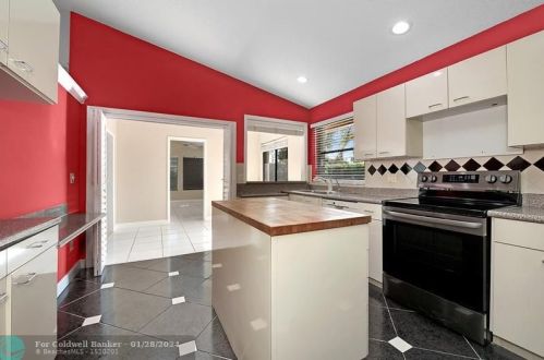 2622 13th St, Delray Beach FL  33445-1327 exterior