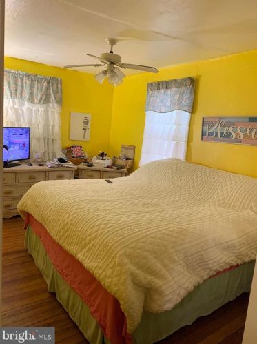 2842 Constitution Rd, Camden NJ  08104-2985 exterior