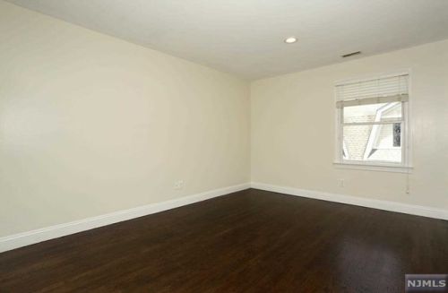 60 Madison Ave, Dumont NJ 07628-2317 exterior