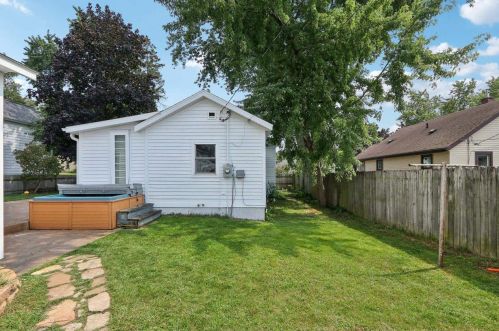 321 Carroll St, Portage WI  53901-1803 exterior