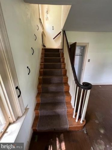 1553 New Holland Pike, Lancaster PA 17601-5653 exterior