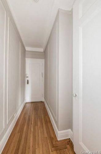 255 End Ave, New York NY  10023-3660 exterior