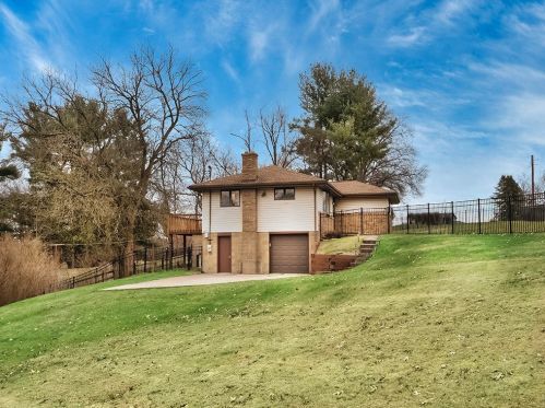 119 Alcott Dr, Sewickley PA  15143-9527 exterior