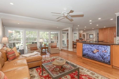 604 Bailey Ave, Fort Worth, TX 76107-1006
