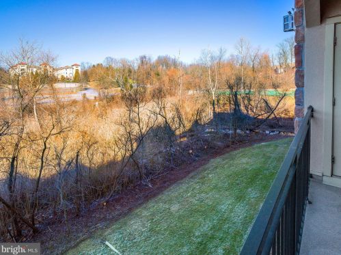 228 Cornerstone Dr, Newtown Square PA 19073-4049 exterior