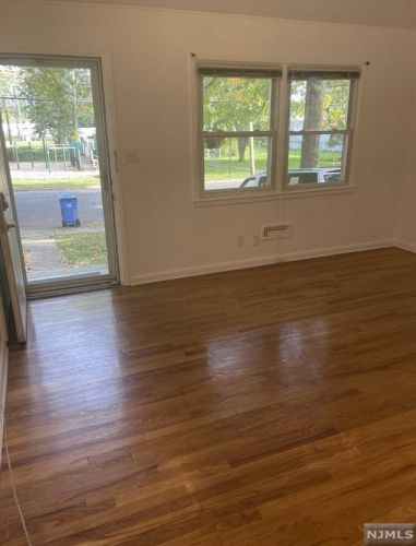 348 Lafayette Pl, Englewood, NJ 07631-4513