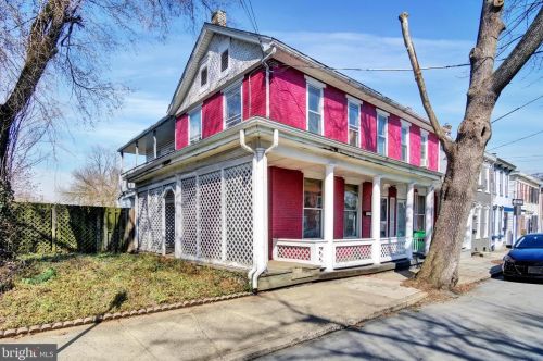 334 Bedford St, Carlisle, PA 17013-1909