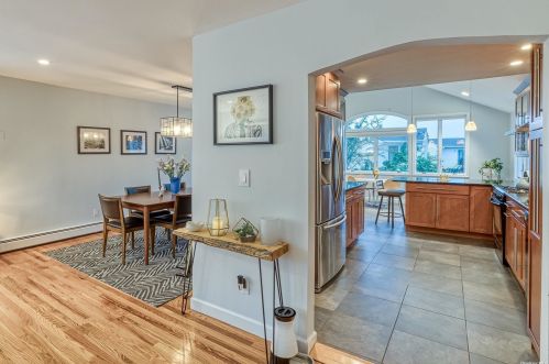 2534 Malibu Rd, North Bellmore NY  11710-5122 exterior