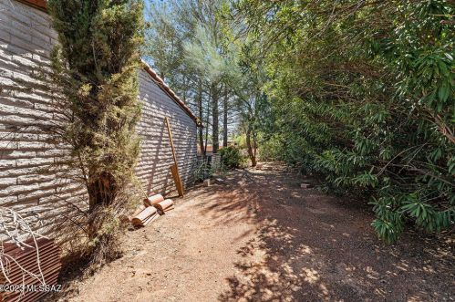 1066 Abrego Dr, Green Valley AZ  85614-3640 exterior