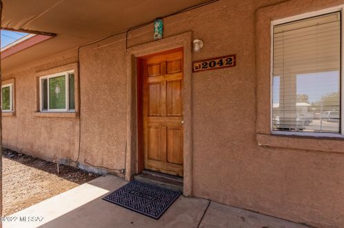 2042 Copper Pl, Tucson, AZ 85745-1130