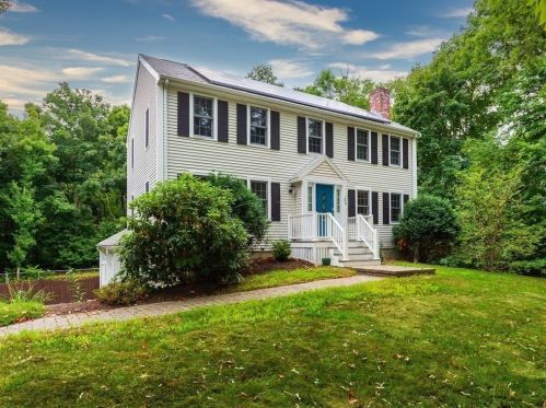 146 Tpke St, Easton MA 02375-1922 exterior