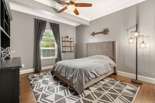 29172 Vallejo Ave, Temecula CA  92592-2302 exterior