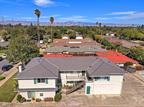 1976 Harris Ave, San Jose CA 95124-1018 exterior