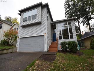 9523 54th Ave, Portland, OR 97219-5059