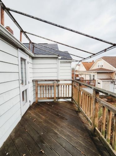 2013 Ridge Ave, New Kensington PA  15068-4043 exterior