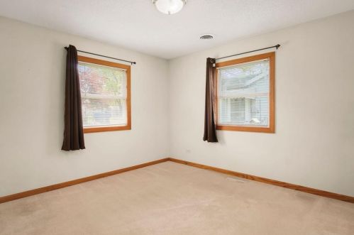 301 8th St, Hobart IN  46342-5124 exterior