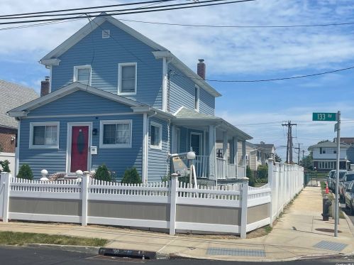 21721 133rd Rd, Jamaica, NY 11413-1619