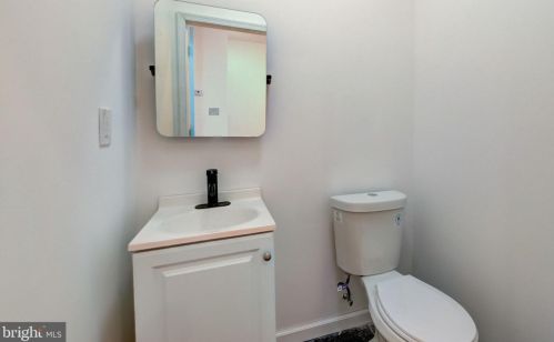 6447 Chew Ave, Philadelphia PA  19119-2037 exterior