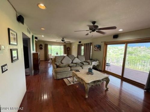 5852 Camino Arizpe, Tucson, AZ 85718-4610