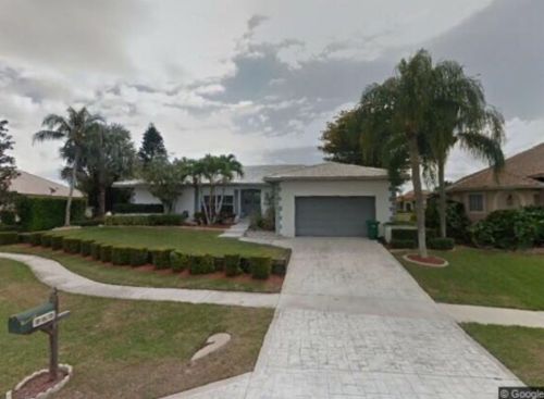260 Marquesas Ct, Marco Island, FL 34145-3536