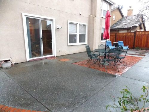 1409 Birdie Dr, Windsor CA  95492-8717 exterior