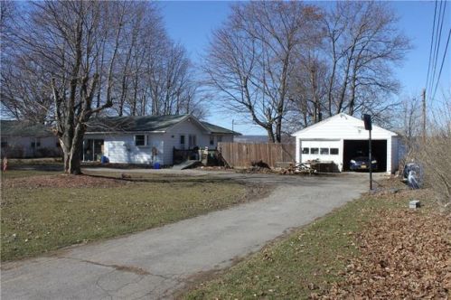 5374 Lake Rd, Romulus, NY 14541-9734