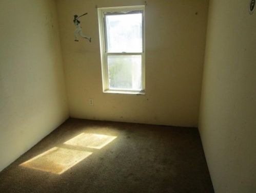 236 18th Ave, Whitaker PA  15120-1816 exterior