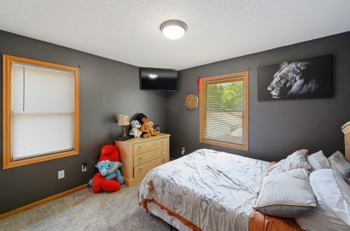 2319 Dupont Ave, Minneapolis MN 55411-2036 exterior