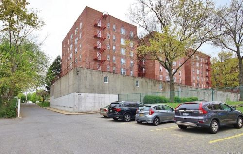 126 Church St, New Rochelle NY  10805-3253 exterior