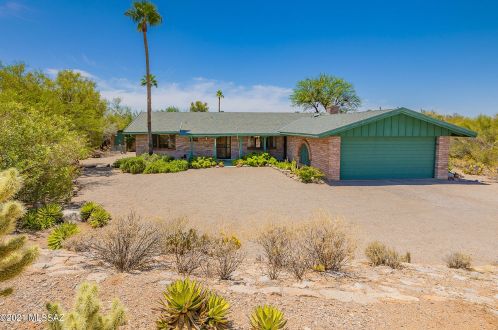 4810 Camino La Brinca, Tucson, AZ 85718-4519