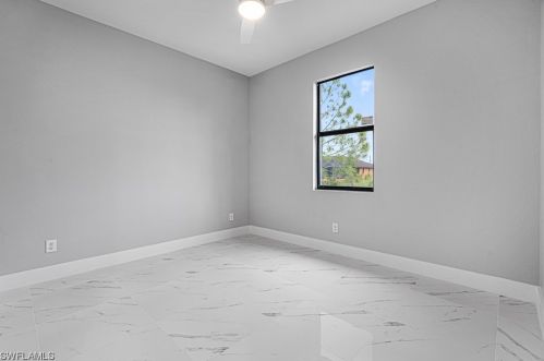 1908 14 St, Cape Coral FL  33909-1643 exterior